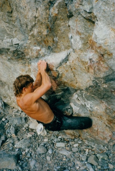 Chris Summit (sporting the styley mullet) on Are You Experienced (V10)...