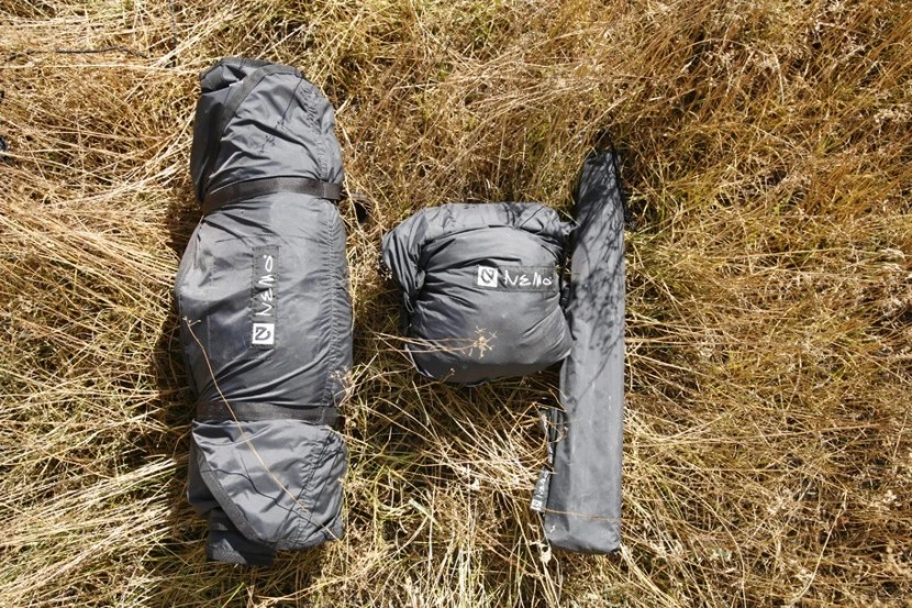 nemo obi 2 - 92 oz nemo losi, left, and 58 oz. nemo obi, right.