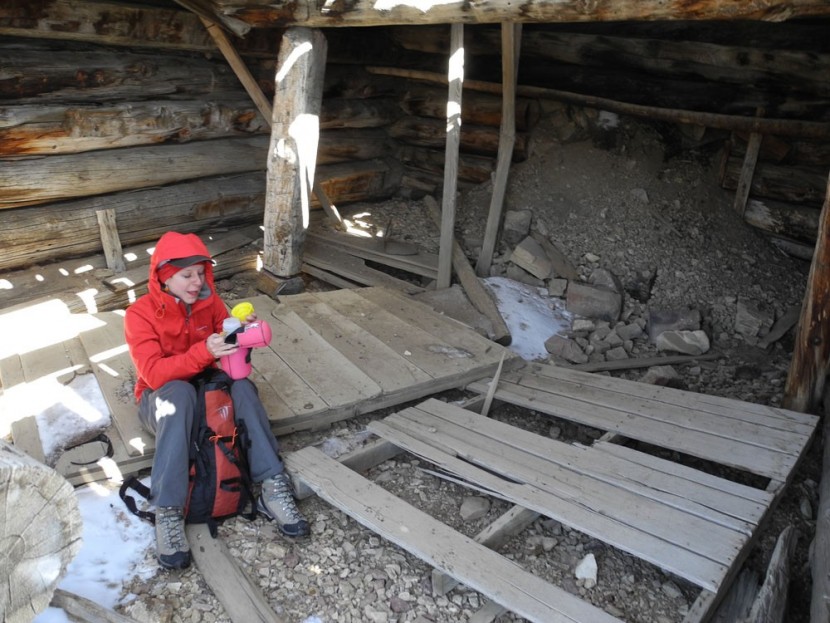 scarpa kailash gtx for women - taking a snack break near an old mine while wearing the scarpa...