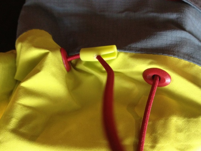 columbia compounder - the columbia compounder has an elementary hood closure that pinches...