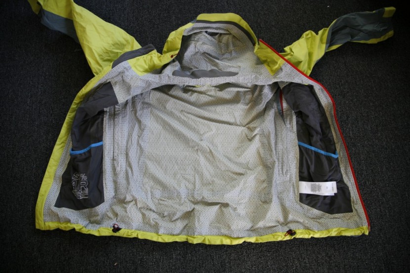 columbia compounder - the columbia compounder has two huge inner mesh pockets and mesh...