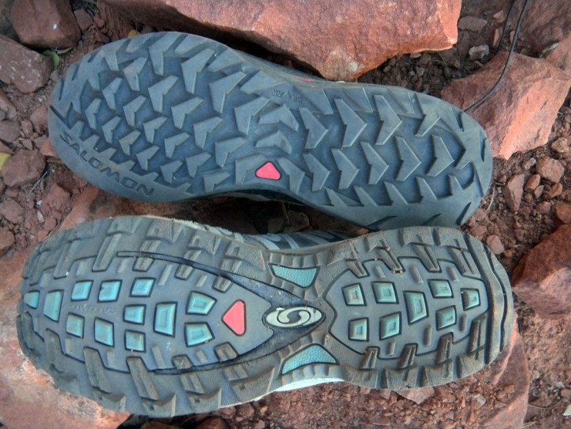 salomon xa pro 3d gtx for women - a comparison of the soles of both the salomon xa pro 3d (bottom) and...