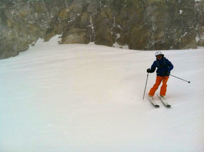 spyder sentinel - the lightweight construction and feel of the sentinel jacket stays...