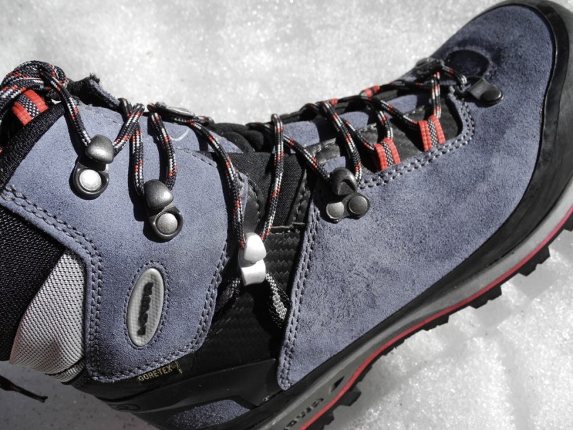 MOUNTAIN EXPERT GTX EVO Ws　23.5㎝ Lowa Mountain Expert GTX EVO - Women's Review | Tested