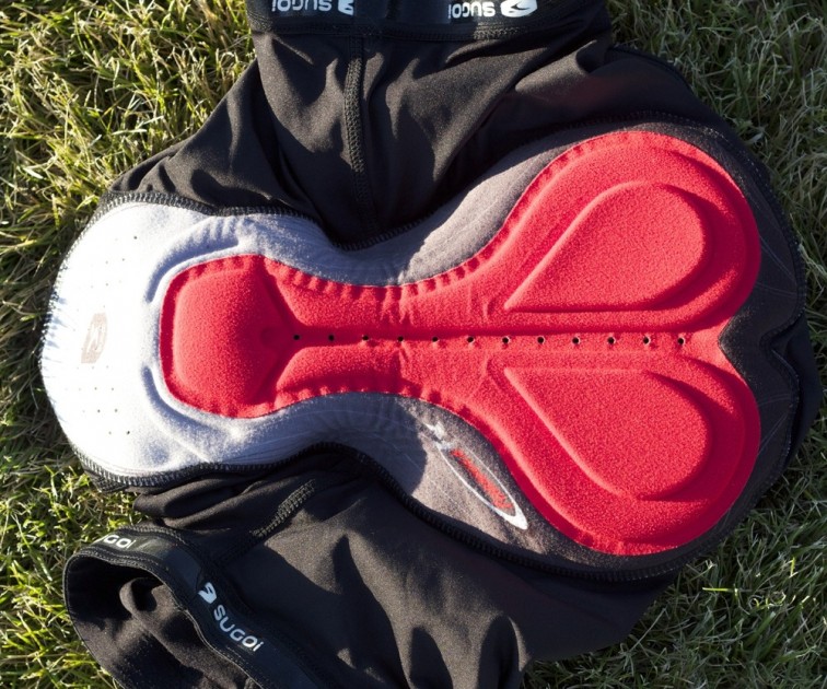 sugoi rsx - the inner short uses sugoi&#039;s formula fx chamois which has the...