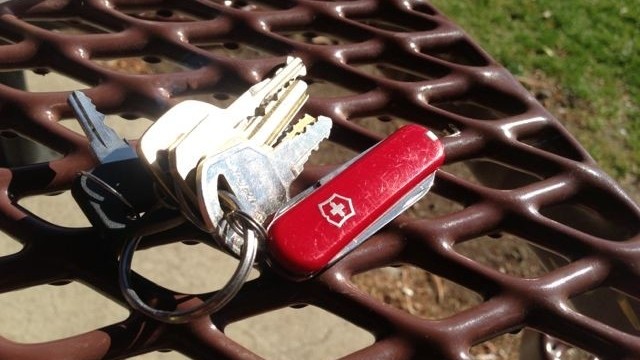 Victorinox Classic SD Swiss Army Review