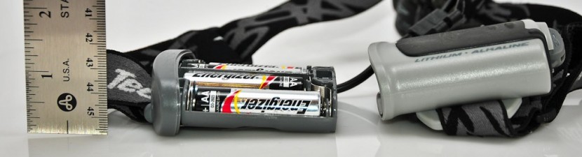 princeton tec apex - uses 4 aa batteries