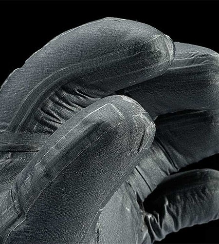 arc&#039;teryx alpha sv glove - showing the exceptionally thin seam taped used on the arc&#039;teryx...