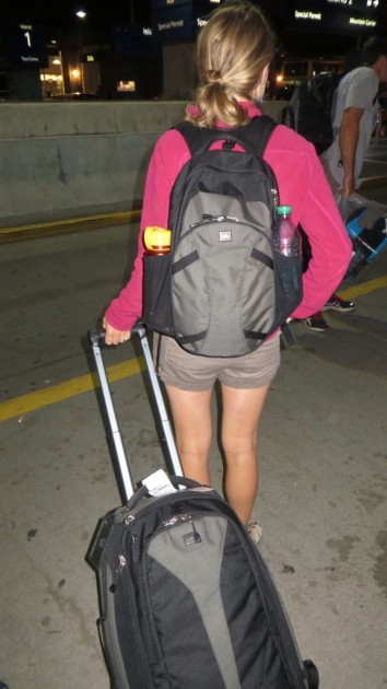 rei stratocruiser 22 - meg pulls the rei stratocruiser main bag and carries the detachable...