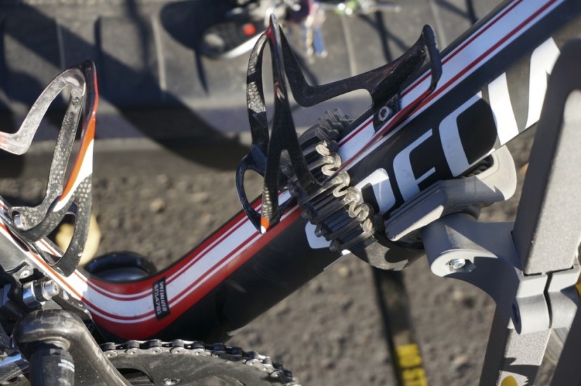 saris freedom 2-bike - the frame cradles on the saris freedom 2 often meet the down tube...