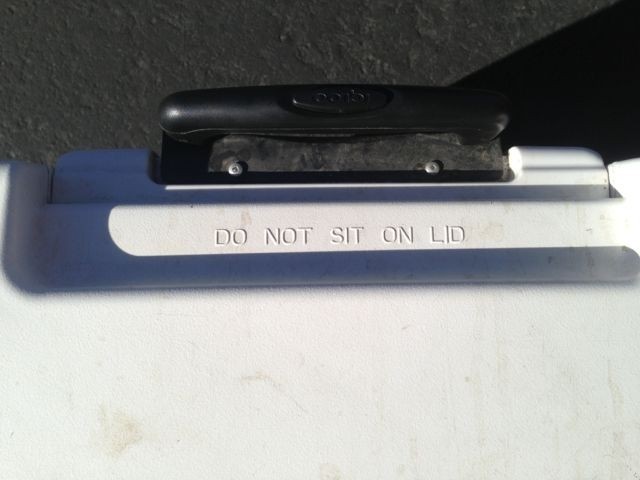 igloo island breeze 60 roller - because of the wheel construction, igloo recommends not sitting on...