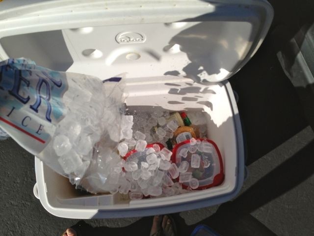 igloo island breeze 60 roller - even though it can be electrically cold, you can use this ice box...