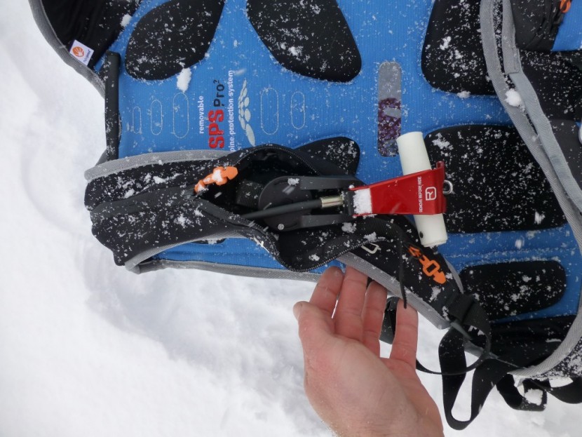 ortovox free rider 24 abs - showing the trigger on the ortovox free rider 24l abs. the trigger...