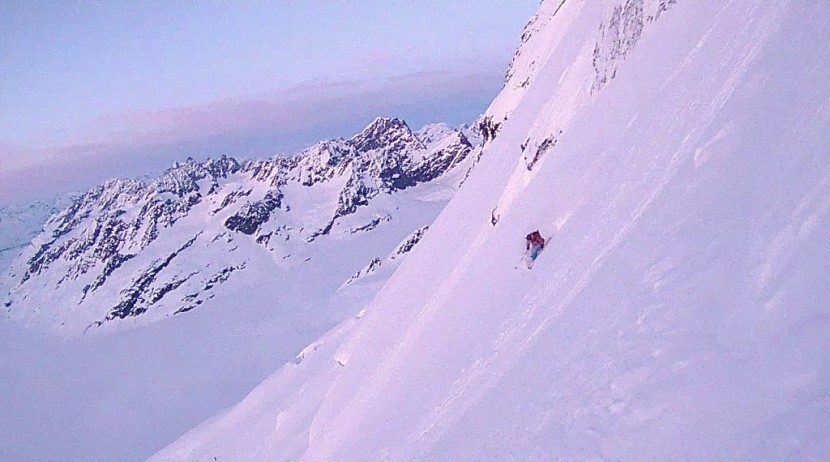 abs vario 30 - tino villanueva wearing an abs vario 30 pack on the very steep and...