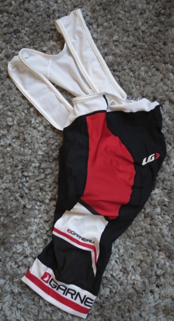 louis garneau equipe bib - the side panel of the louis garneau equipe bib is ultra-light and...