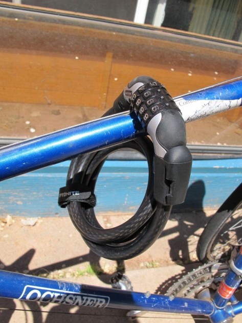 kryptonite kryptoflex 1218&nbsp;combo lock - wrap the cable around your frame for a quick errand. the kryptoflex...