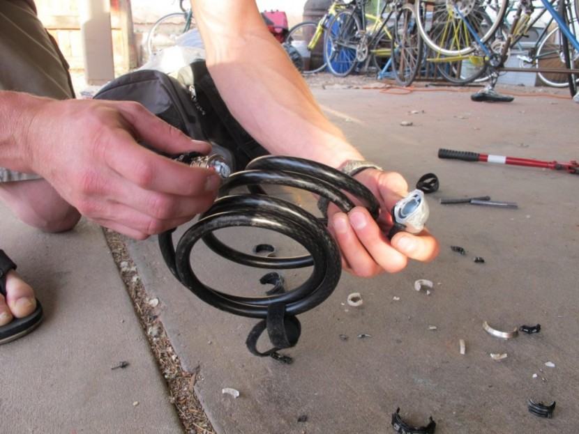 kryptonite kryptoflex 1218&nbsp;combo lock - ben showing us how he broke the kryptoflex lock with a hammer. it...