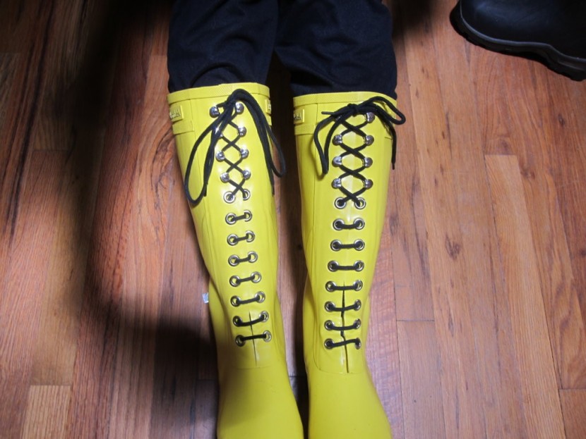 ilse jacobsen long, classic - on the left, you can see the laces tightened up. although it&#039;s hard...