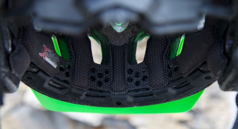 bell super - the front of the super&#039;s liner is perforated to allow air to flow...