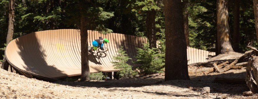 poc cortex flow - luke lydiard takes a lap through mammoth mountain&#039;s &quot;deep end&quot; in...