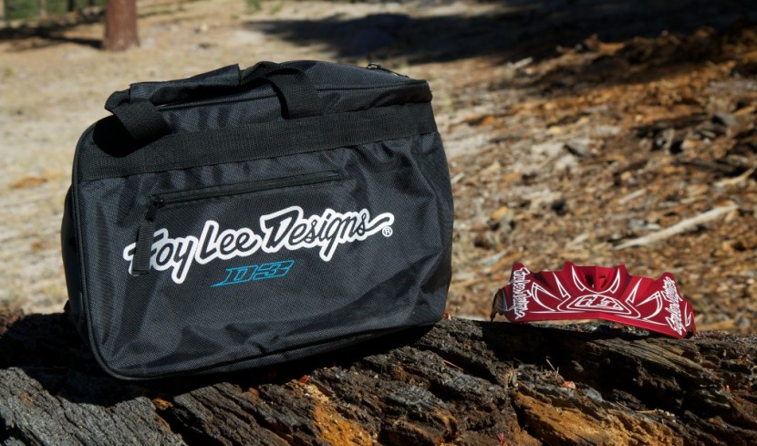 troy lee d3 - troy lee includes a color matched visor and a sweet helmet bag with...