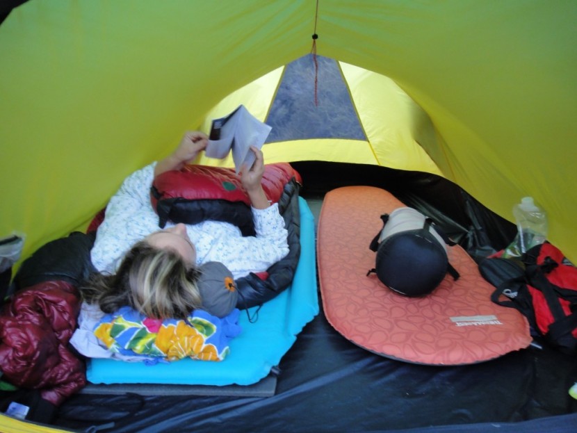 rei airrail 1.5 self-inflating for women - the airrail is extra wide at 23 inches; for those of us that are...