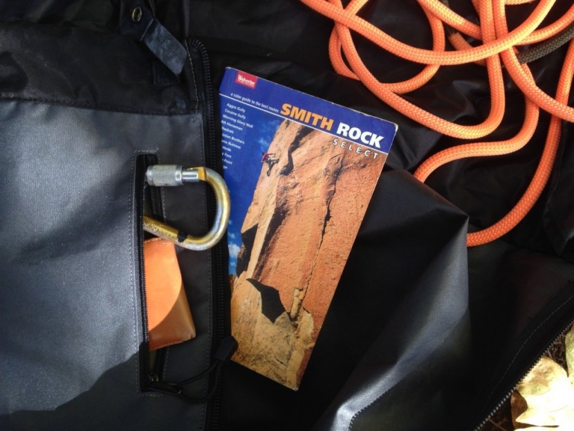 metolius speedster - the speedster&#039;s zippered pouch is nice for small loose valuables and...