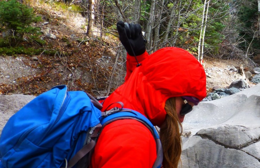 arc&#039;teryx atom ar hoody for women - one of the many great warmth features. the adjustable hood is the...