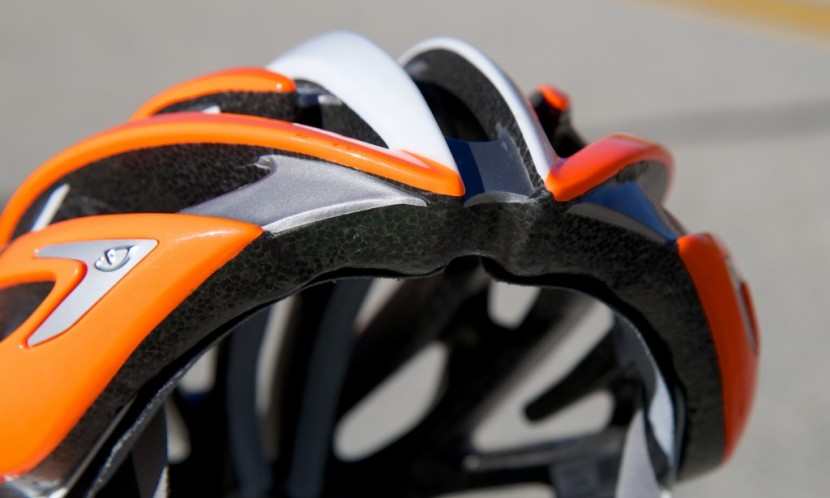 giro aeon - the aeon&#039;s polycarbonate wraps slightly around the edge of the...