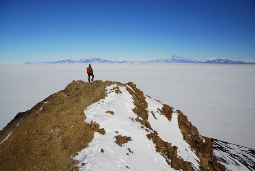 montbell frost smoke parka - a little exercise isn&#039;t out of the question in the frost smoke; it...