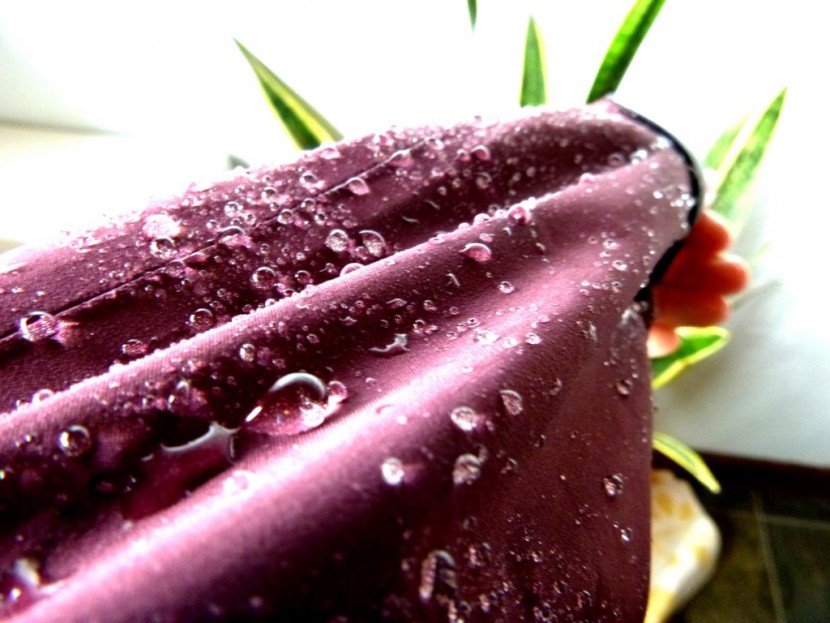 arc&#039;teryx theta ar for women - the water continues to bead after 10 minutes in the shower. all...