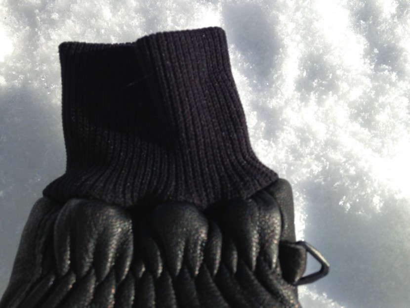 flylow goat ridge glove - the elastic cuff on the flylow goat ridge glove. we think this cuff...