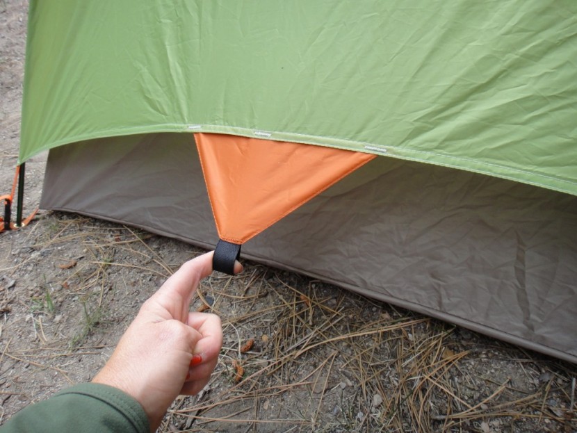 kelty grand mesa 2 - the grand mesa only comes with four guy lines, but has 7 guy points...