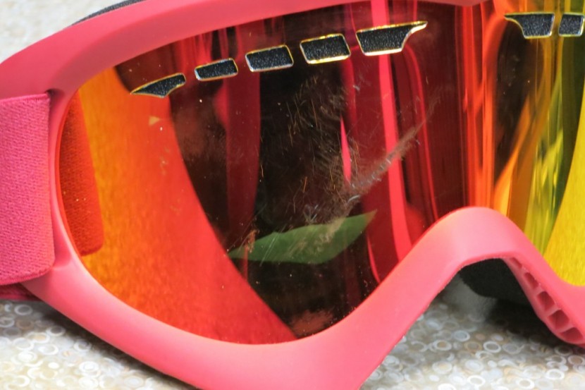 dragon dx - significant scratches on the dragon dx lens after a few days.