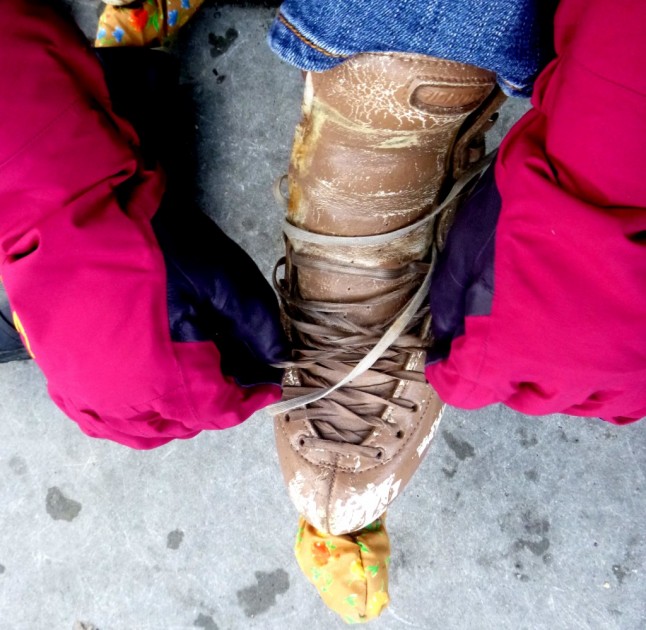 arc'teryx beta ar glove for women - we really tried to lace these skates, but in the end - this glove...