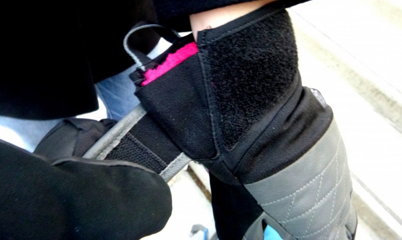 mountain hardwear skistar for women - the neoprene velcro cuff, in combination with the pull tabs seen...