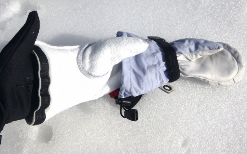 hestra heli mitt for women - one of the standout features of the heli mitts is that you can take...