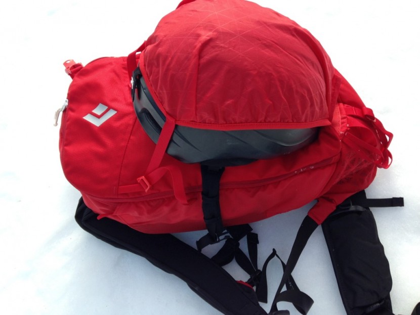 black diamond pilot 11 jetforce - the pilot 11's low-profile and secure helmet holster is permanently...