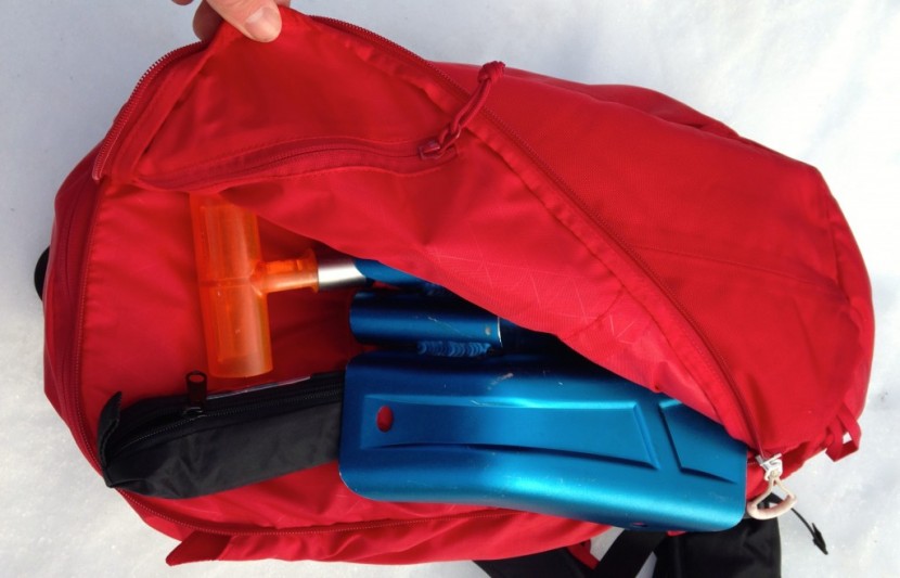 black diamond pilot 11 jetforce - despite its small size, the pilot 11 has a decent snow safety gear...