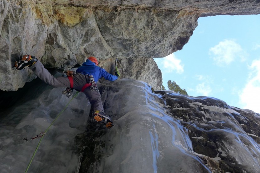 the north face expedition long sleeve zip neck - a little mixed climbing while testing the exceptionally cozy the...