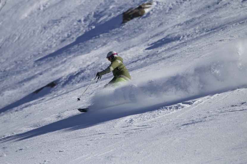 flylow jane - the flylow jane is a high performing ski jacket for ladies who rip.