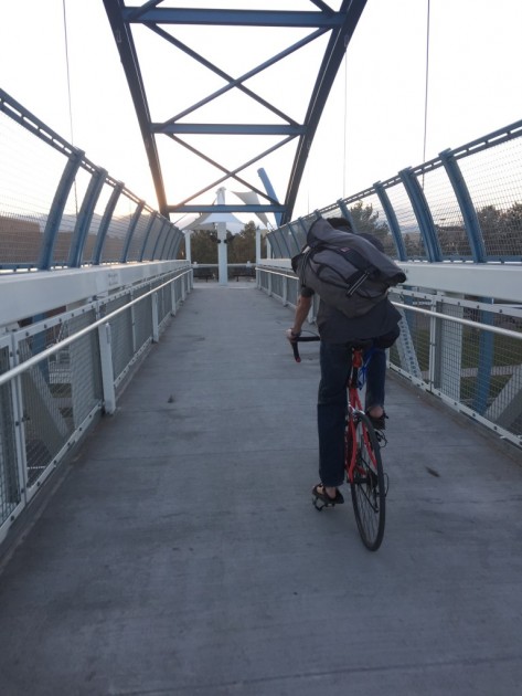 chrome metropolis - the metropolis is fantastic for bike commuting and is large enough...