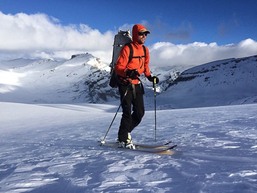 la sportiva vapor nano - lead test editor and ifmga certified guide jed porter on tester skis...