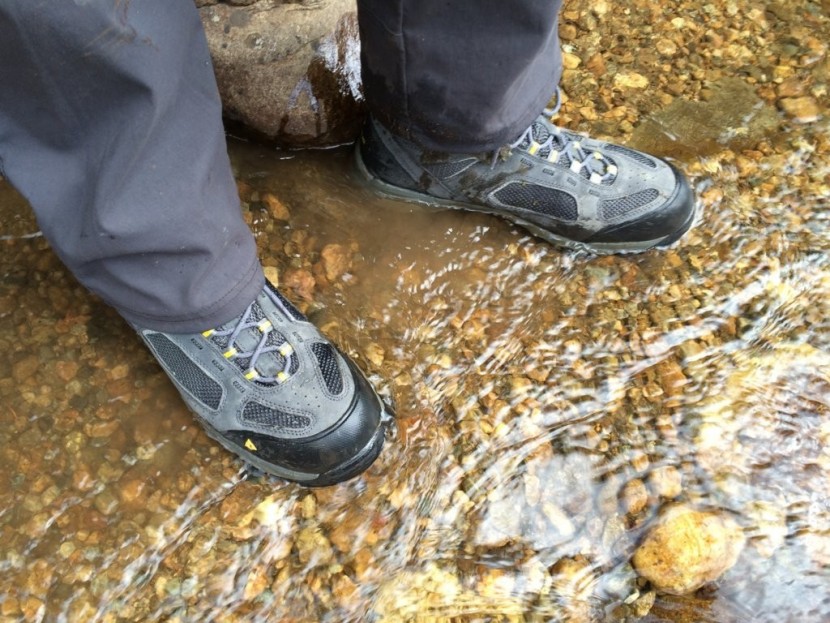 vasque breeze 2.0 gtx - while the gore-tex liner kept our feet dry, the mesh panels tend to...