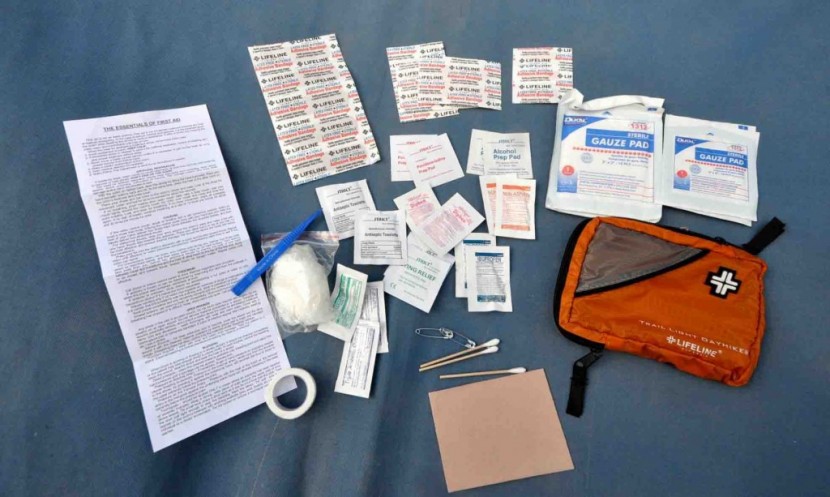 lifeline trail light dayhiker - this kit contains enough supplies to deal with minor injuries on the...