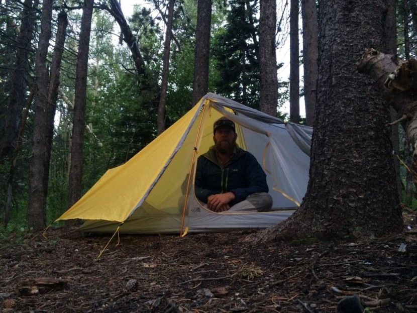 the north face o2 - this o2&#039;s u-shaped pole overhead creates good interior headroom. our...