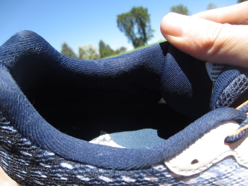 mizuno wave rider 18 - a super soft, plush sock-liner on the mizuno wave rider 18 is a nice...