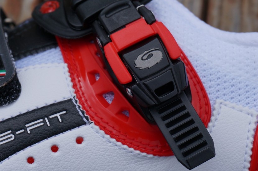 sidi dominator 5 fit - the sidi dominator fit utilize a high quality ratchet and strap...