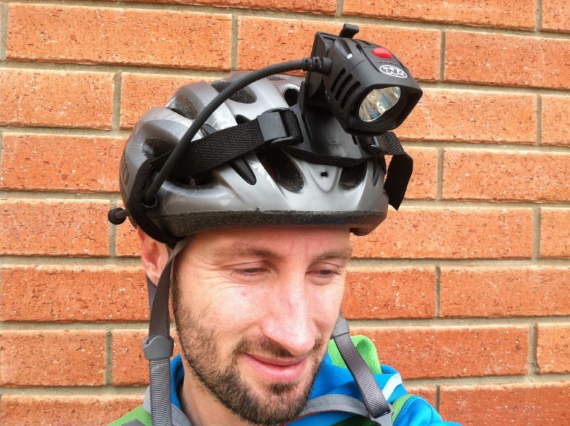 niterider pro 1800 - greg demonstrates the niterider pro 1800 race&#039;s helmet mount.