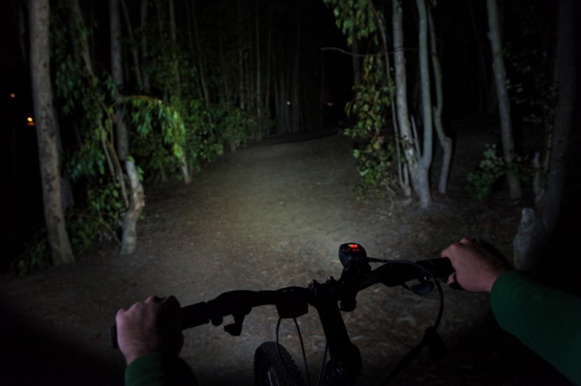 niterider pro 1800 - as you can see, the pro 1800 race makes trail finding a breeze.